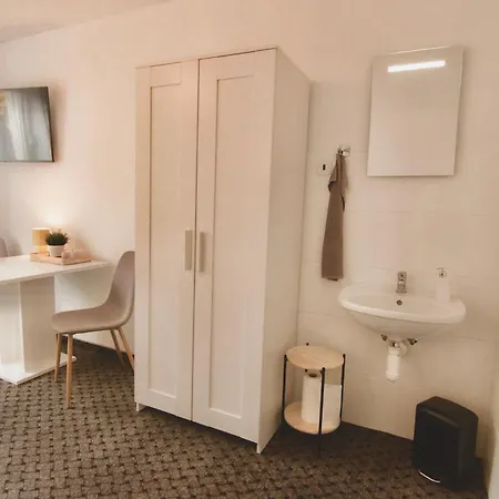 게스트하우스 Centre - 3 With Shared Bathroom