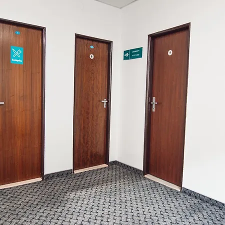 Centre - 3 With Shared Bathroom 3*