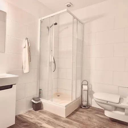 Centre - 3 With Shared Bathroom Pensjonat Pieszczany