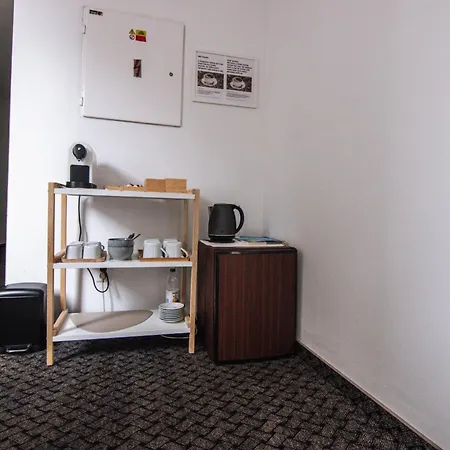Centre - 3 With Shared Bathroom 3* Piest'any